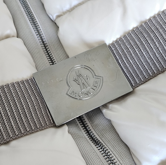 Moncler down jacket - Picture 6 of 12